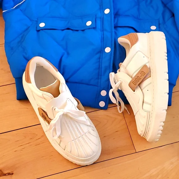 Christina Dior. Flash $600 tbt - Picture 1 of 5